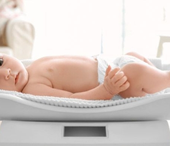 Le Poids De Bébé : Est-Ce Vraiment Important ? | La Boîte Rose