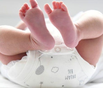 Selles De Bebe Savoir Quand Elles Sont Normales Et Quand S Inquieter La Boite Rose