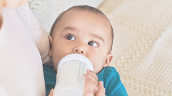 Allaitement : Comment Faire Quand Bébé Refuse Le Biberon ? | La Boîte Rose